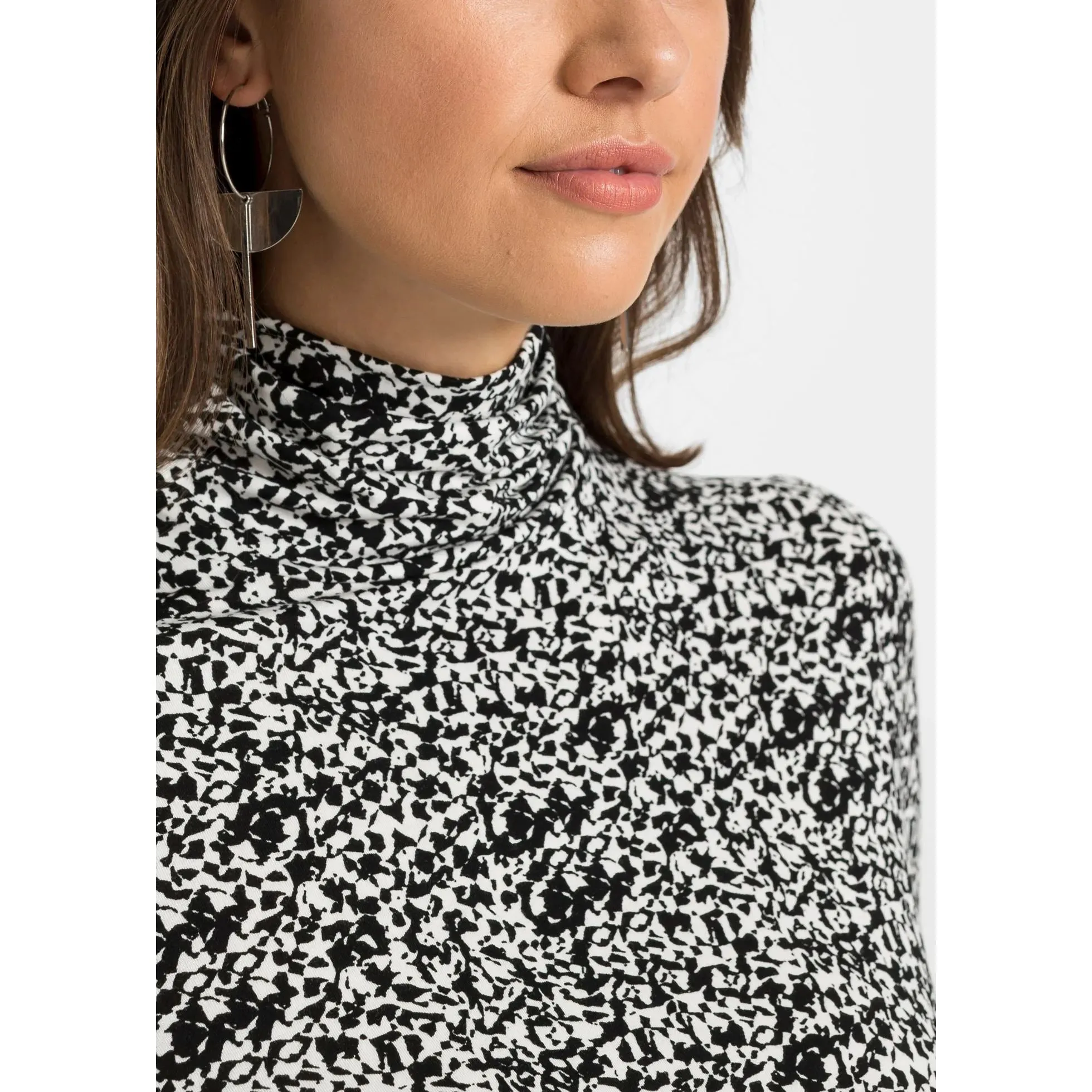 Bodyflirt Black Lyocell Turtleneck Blouse