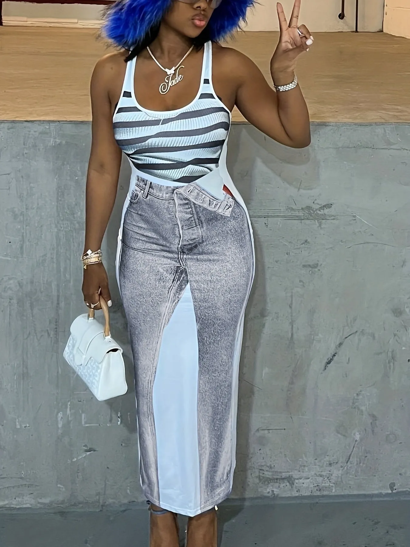 Graphic Print Bodycon Maxi Dress