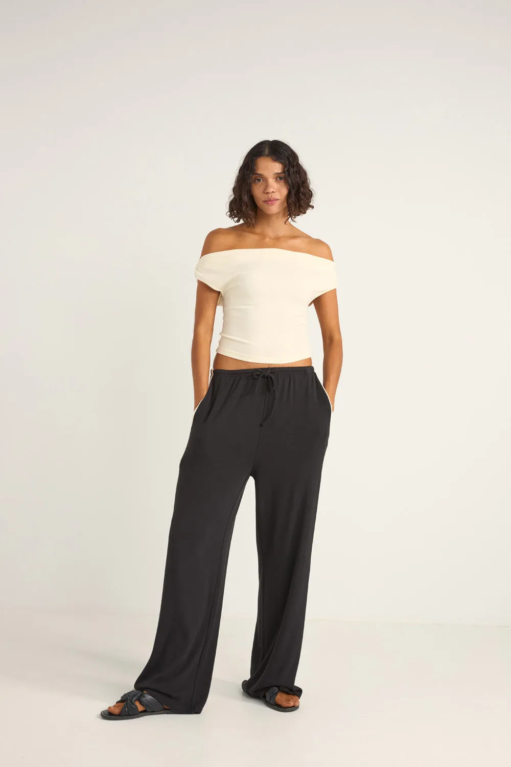 JUNO OFF SHOULDER TOP