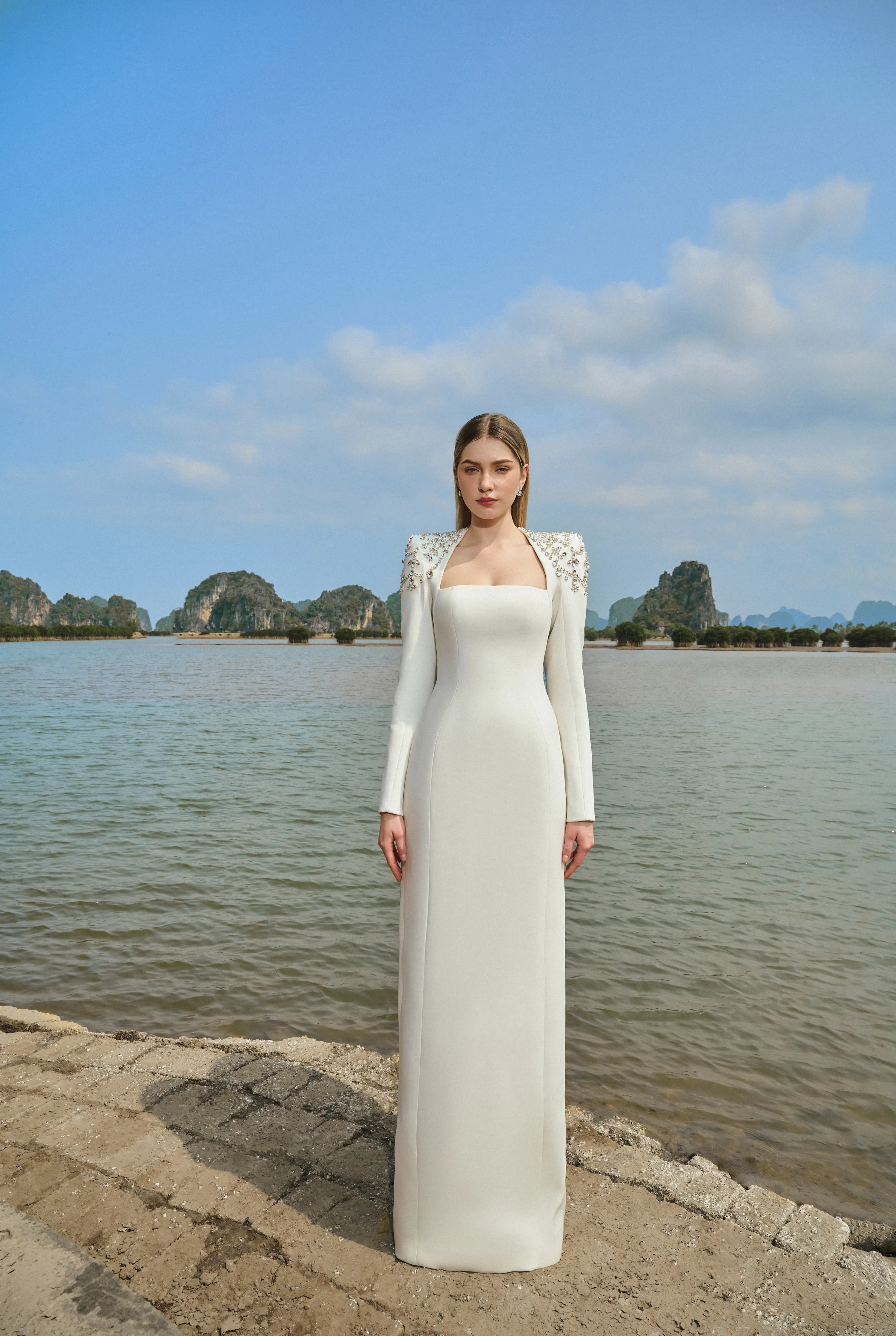 Long Sleeve Trapezoid Neckline Bodycon Full white Dress - Nina