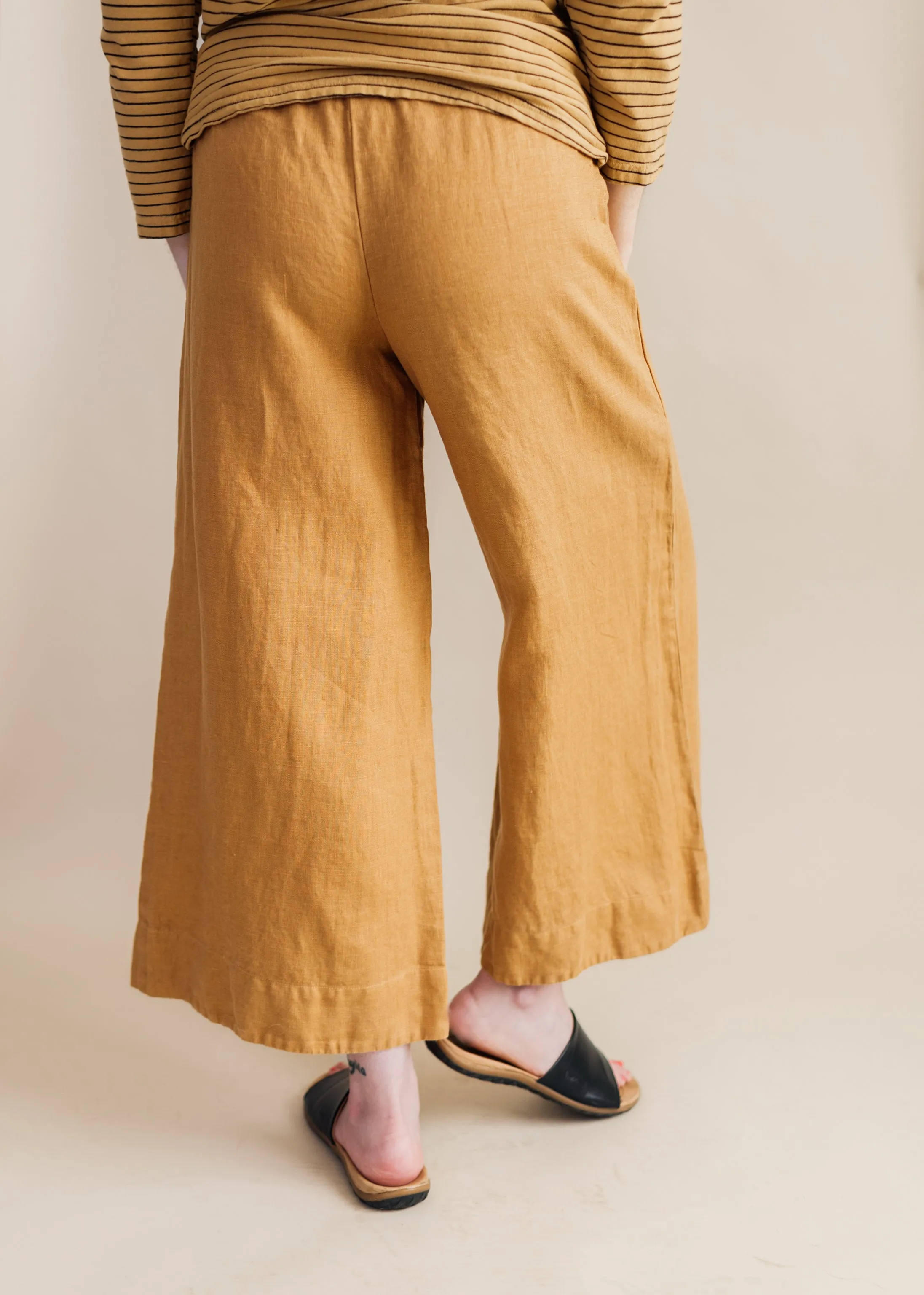 Solid Linen Crop Pant in Manuka | Cut•Loose