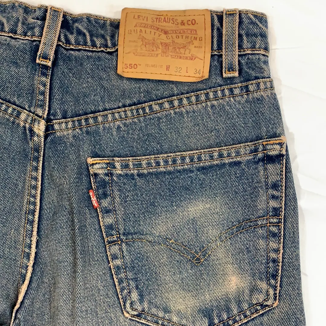 Vintage Levi’s 550 Distressed Denim Pants - 32in